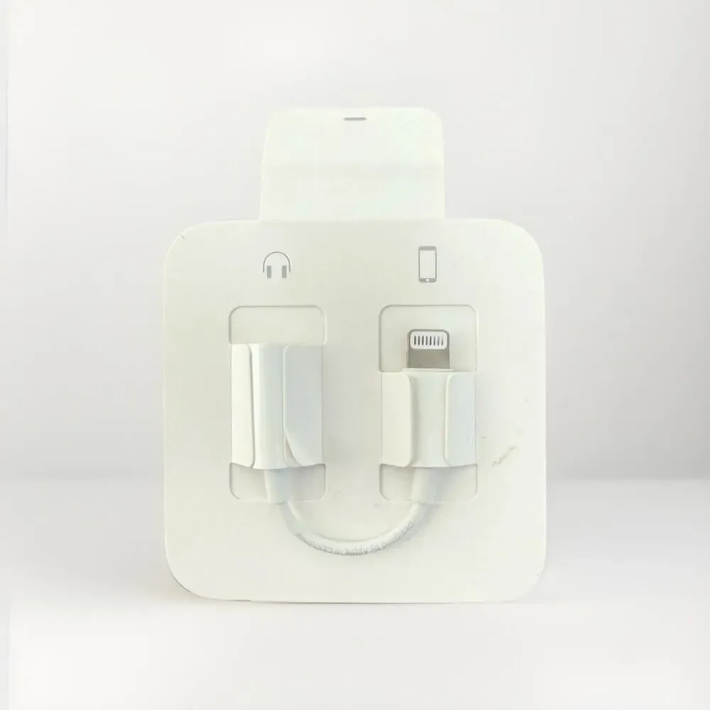 New Genuine Apple Headphone Ear Buds Corded Lightning White Open Box Brand New